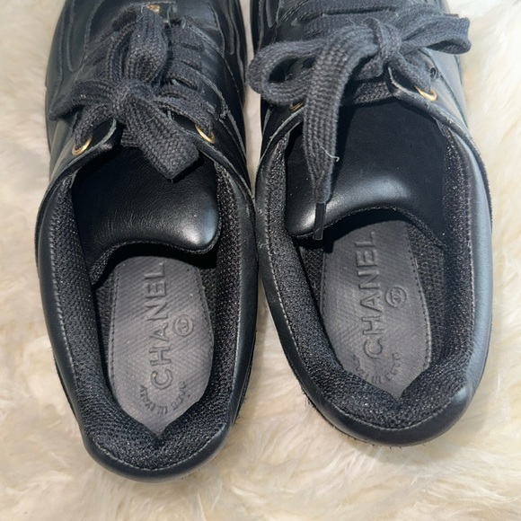 black chanel runners - Picture 5 of 8